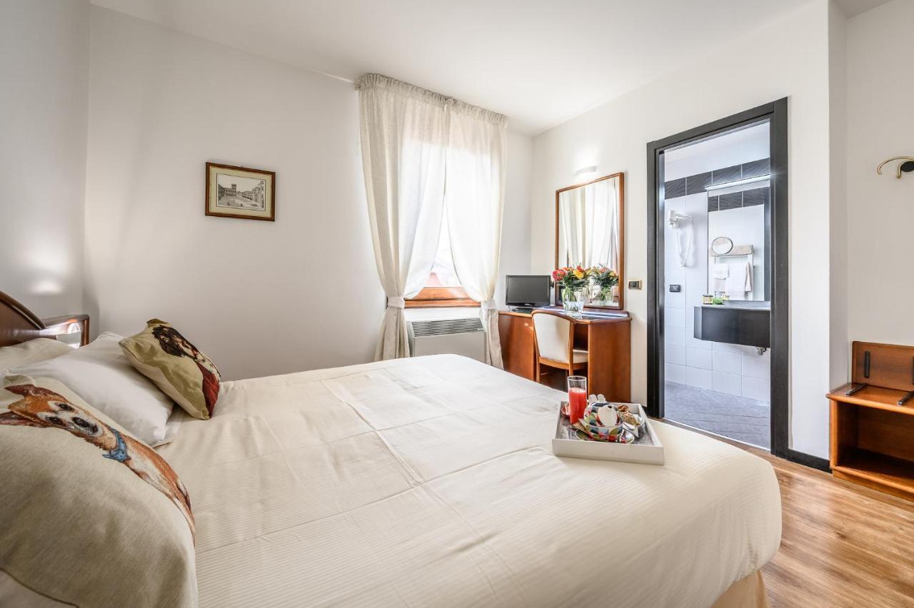 Hotel Daunia 3*