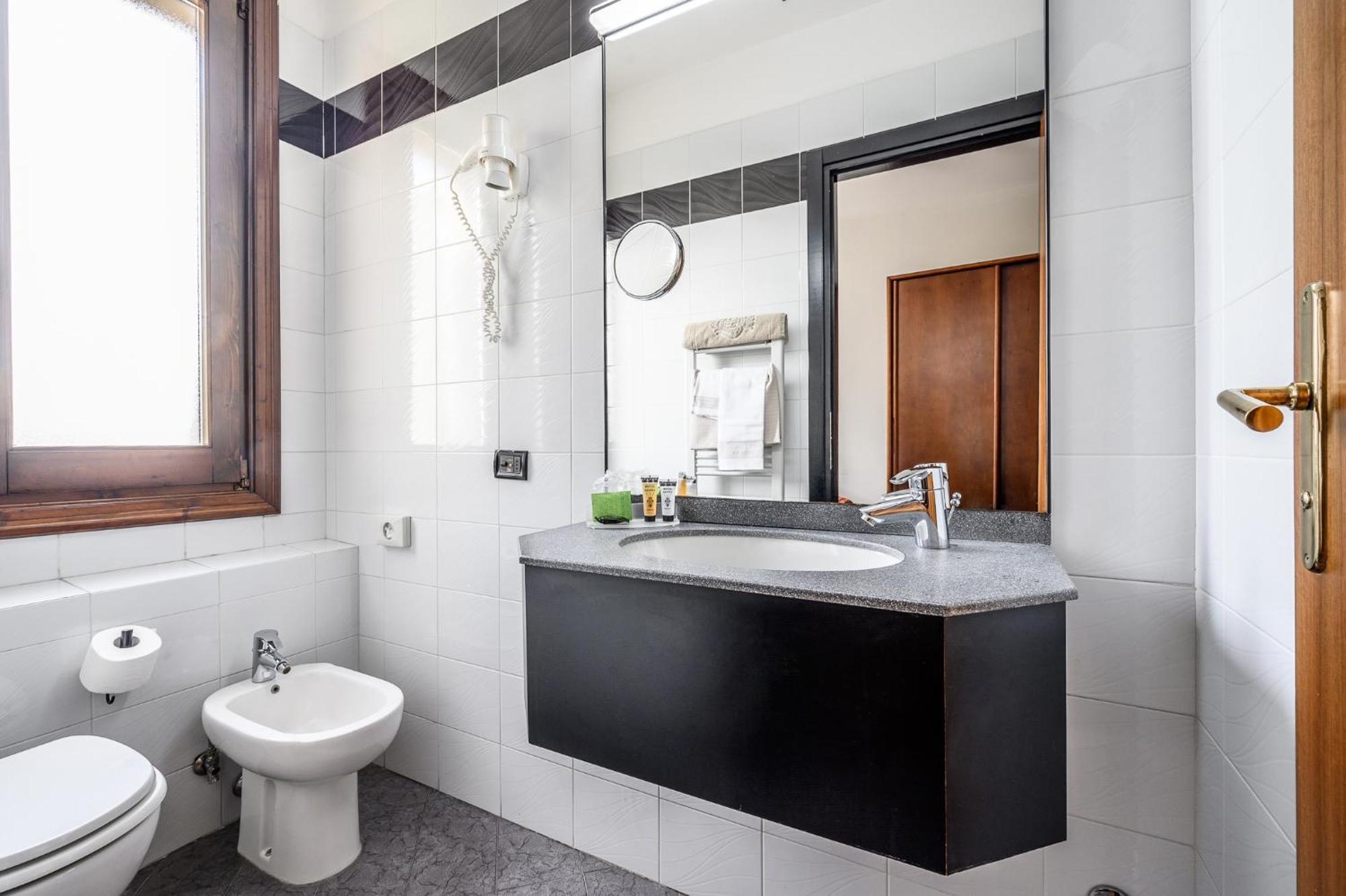 Hotel Daunia Modena